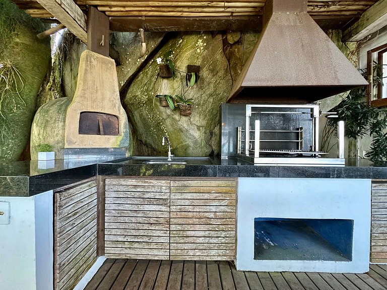 Vista deslumbrante, piscina, sauna, churrasqueira