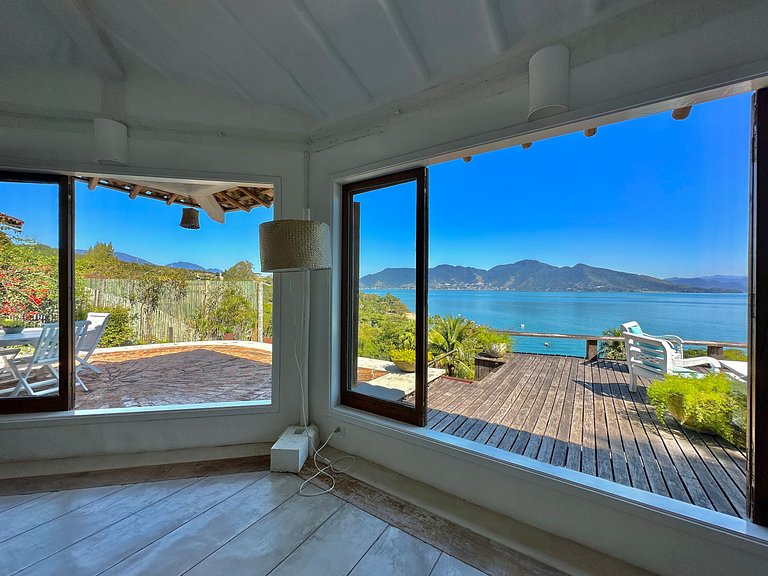 Vista deslumbrante, piscina, sauna, churrasqueira