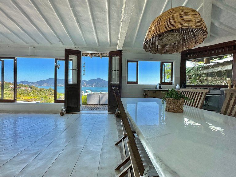 Vista deslumbrante, piscina, sauna, churrasqueira
