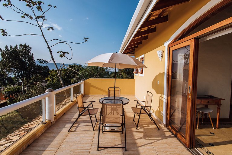 Costeira incrível, piscina, vista mar e sauna!