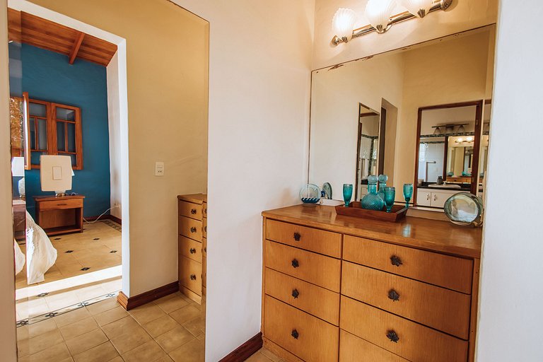 Condomínio, vista mar, sauna e piscina