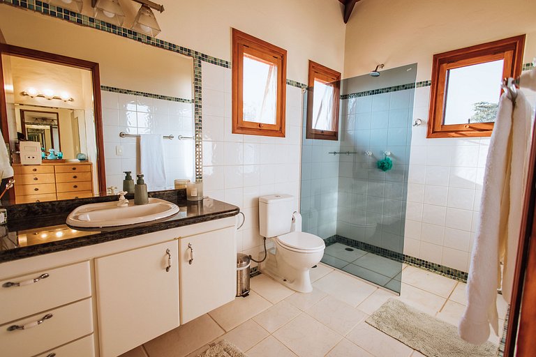 Costeira incrível, piscina, vista mar e sauna!