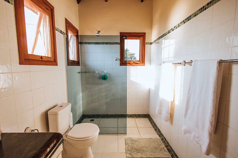 Costeira incrível, piscina, vista mar e sauna!