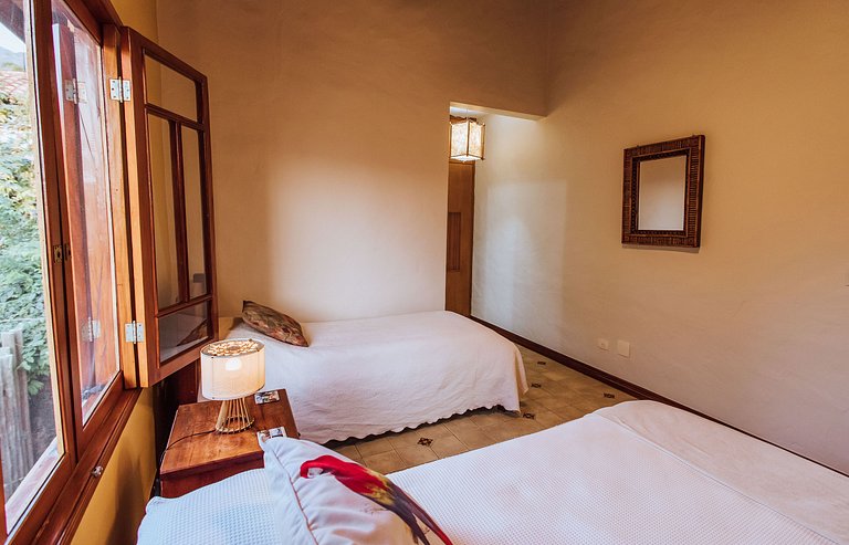 Costeira incrível, piscina, vista mar e sauna!