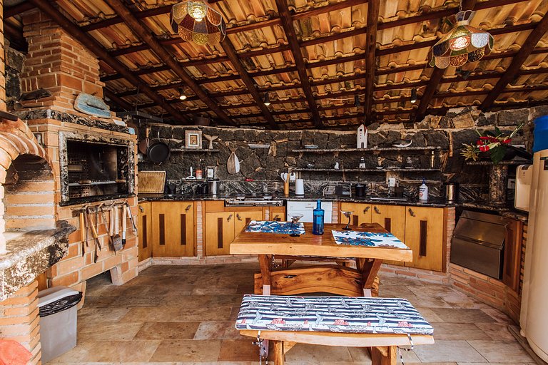 Condomínio, vista mar, sauna e piscina