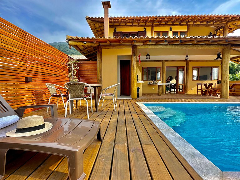 Conforto, piscina e churrasqueira - Ilhagreens