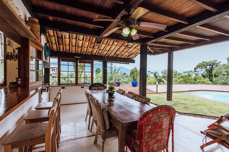 Casa acolhedora, piscina, área gourmet - Engenho