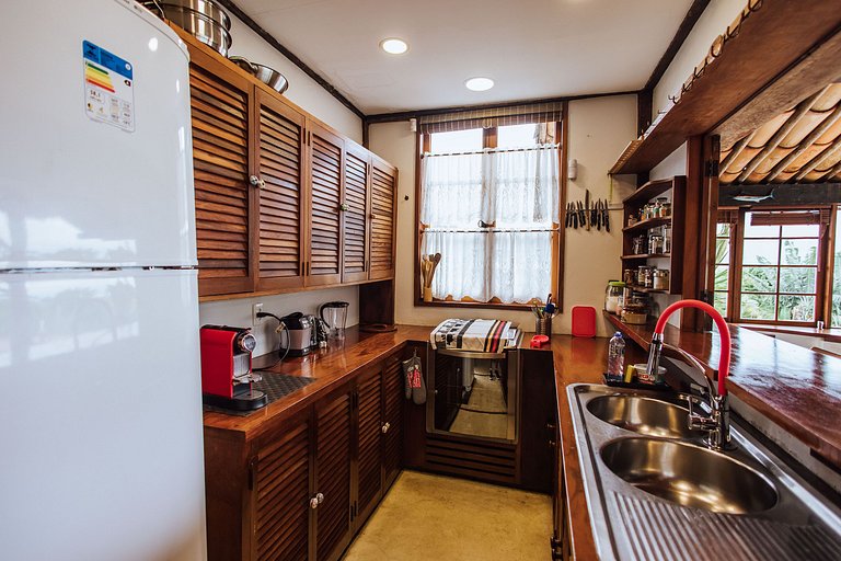 Casa acolhedora, piscina, área gourmet - Engenho