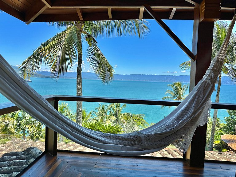 Casa Norte da Ilha com Vista Magnífica para o Mar!