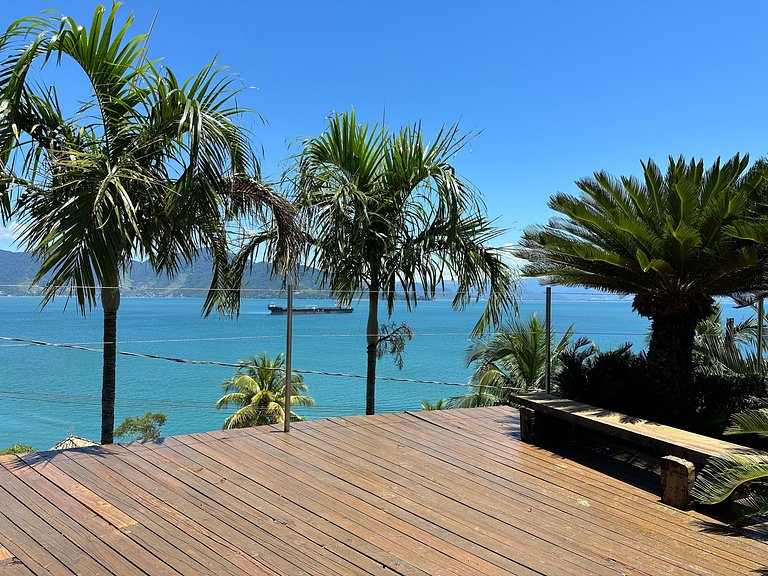 Casa Norte da Ilha com Vista Magnífica para o Mar!