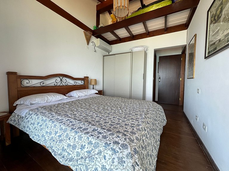 Casa Norte da Ilha com Vista Magnífica para o Mar!