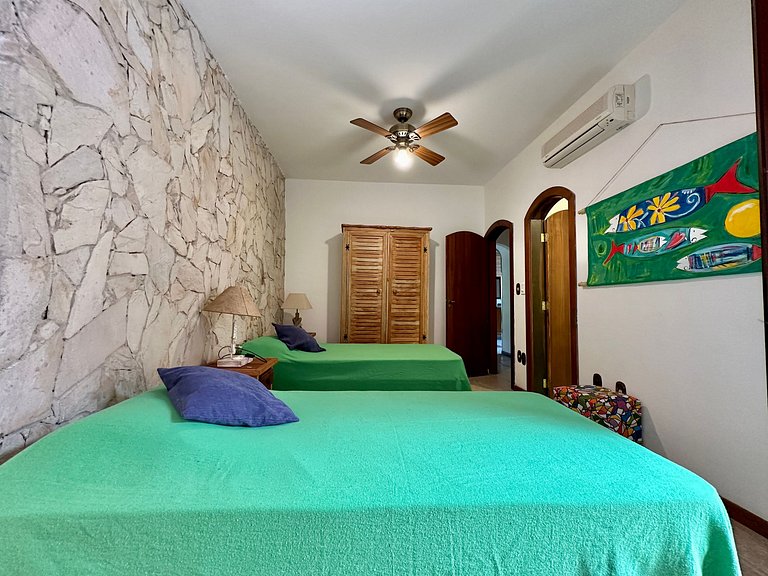 Piscina e churrasqueira - Perequê, Ilhabela