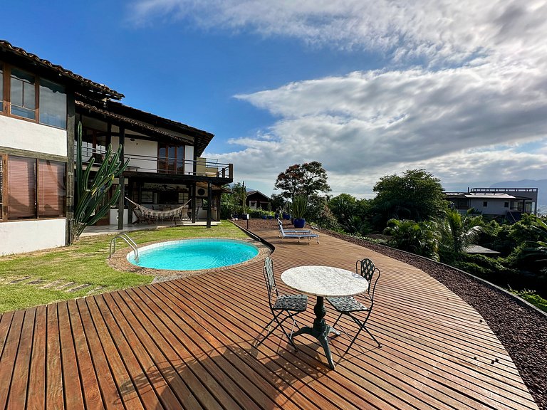 Casa acolhedora, piscina, área gourmet - Engenho