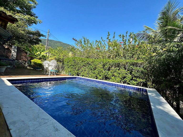 Casa Encantadoraà Venda na Praia da Feiticeira – Ilhabela