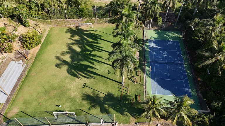 Costeira incrível, piscina, vista mar e sauna!