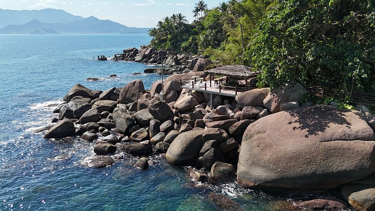 Costeira incrível, piscina, vista mar e sauna!