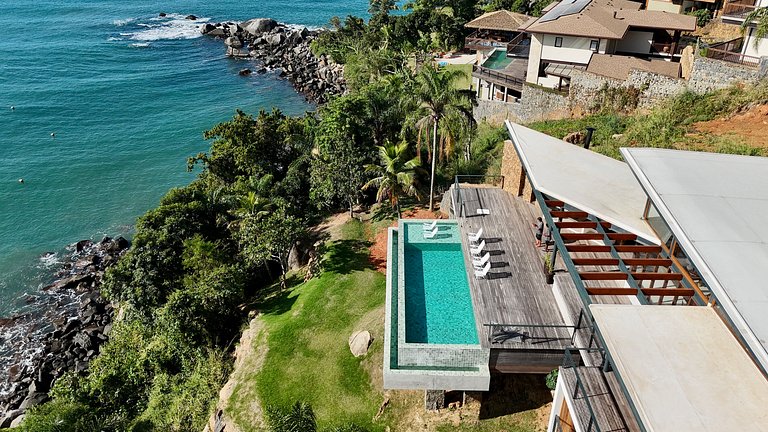 Casa nova, piscina, vista e área gourmet