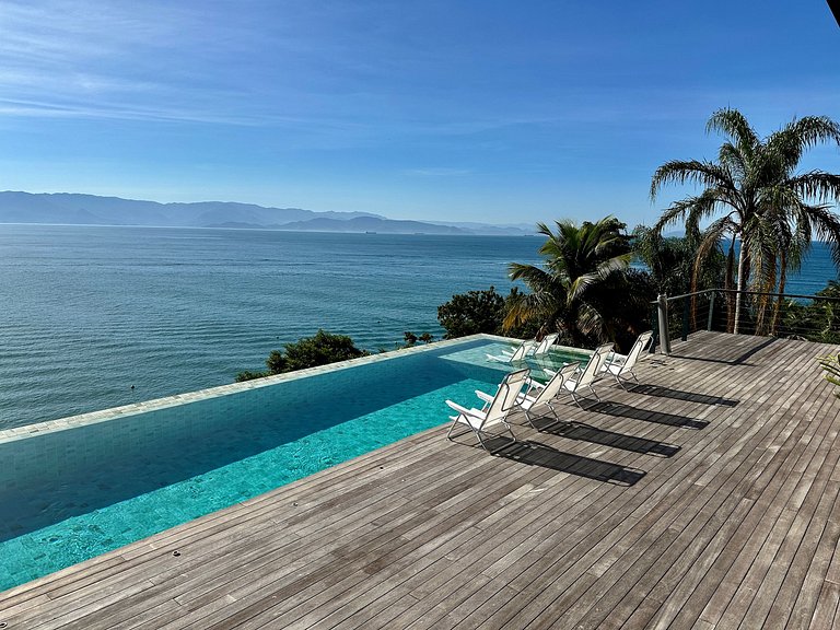 Casa nova, piscina, vista e área gourmet