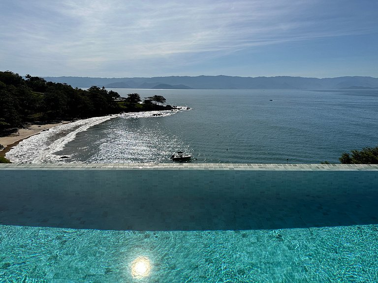 Casa nova, piscina, vista e área gourmet