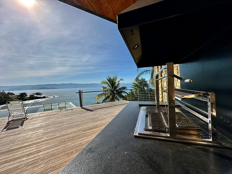 Casa nova, piscina, vista e área gourmet