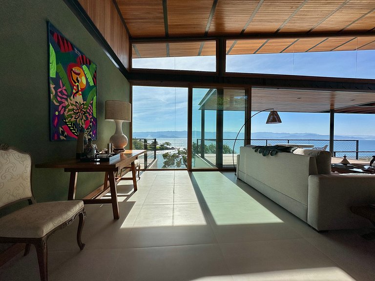 Casa nova, piscina, vista e área gourmet