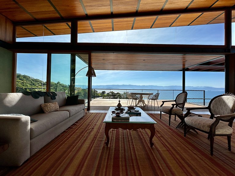 Casa nova, piscina, vista e área gourmet