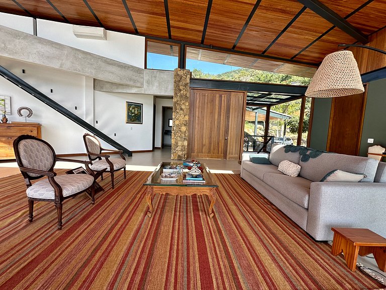 Casa nova, piscina, vista e área gourmet