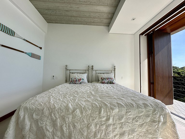 Casa nova, piscina, vista e área gourmet