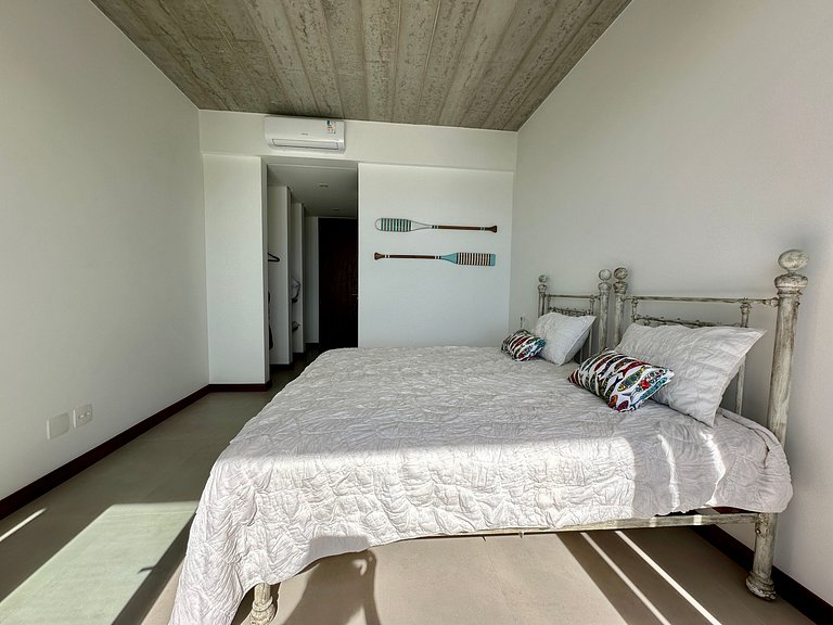 Casa nova, piscina, vista e área gourmet