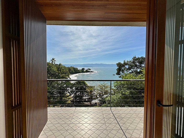 Casa nova, piscina, vista e área gourmet