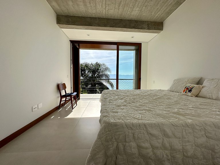 Casa nova, piscina, vista e área gourmet