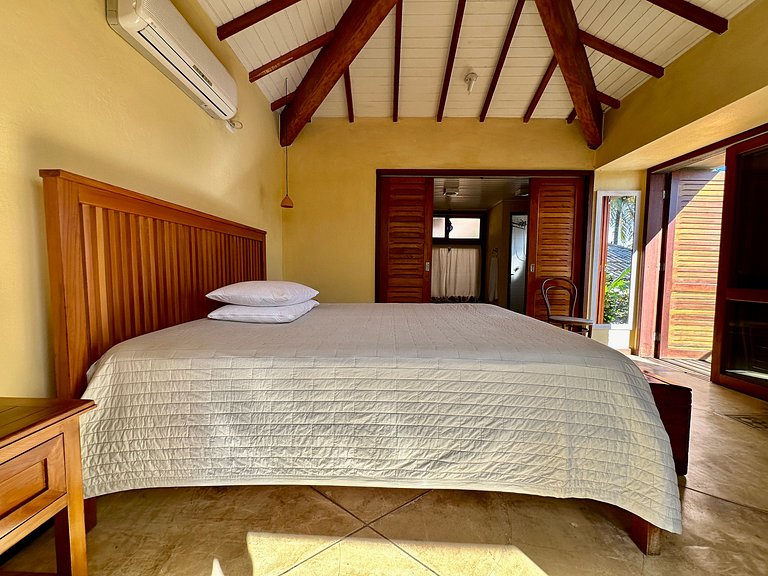 Casa com vista para o mar, piscina e área gourmet