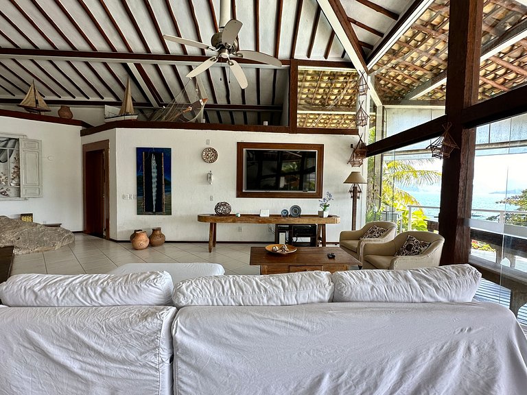 Casa Exclusiva Pé-na-Areia ao Sul de Ilhabela – Projeto Iraê