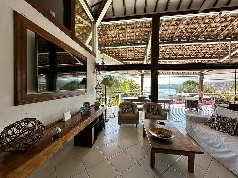 Casa Exclusiva Pé-na-Areia ao Sul de Ilhabela – Projeto Iraê