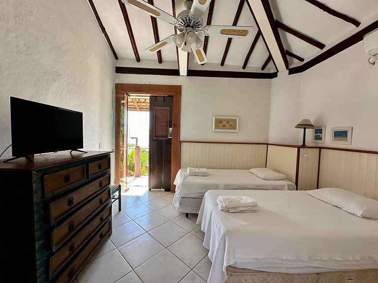 Casa Exclusiva Pé-na-Areia ao Sul de Ilhabela – Projeto Iraê