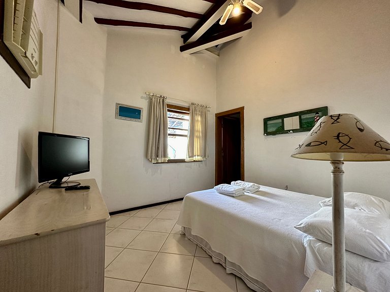 Casa Exclusiva Pé-na-Areia ao Sul de Ilhabela – Projeto Iraê