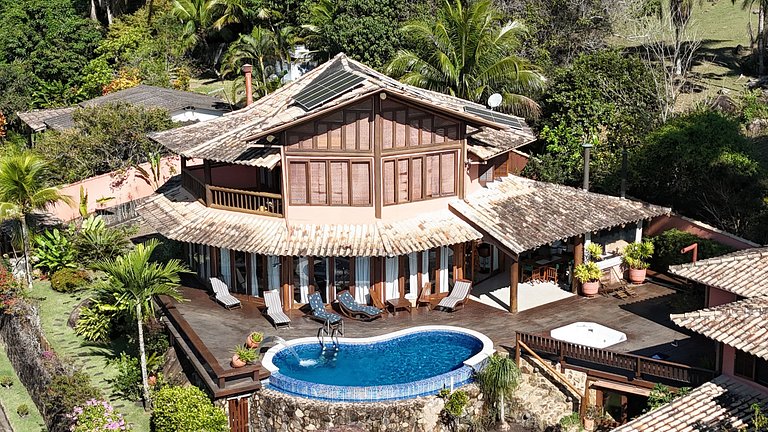 Estilo balinês, SPA e piscina aquecidos