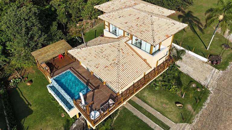 Casa incrível em condomínio - piscina e vista