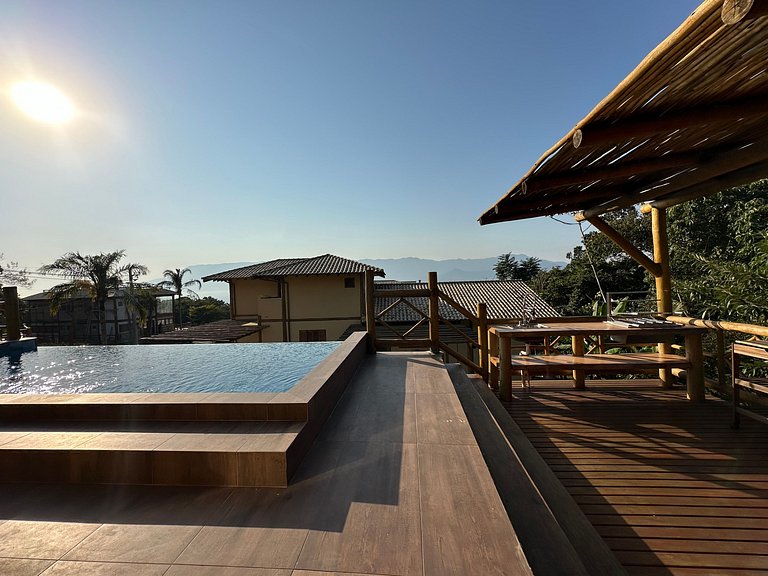Casa incrível em condomínio - piscina e vista