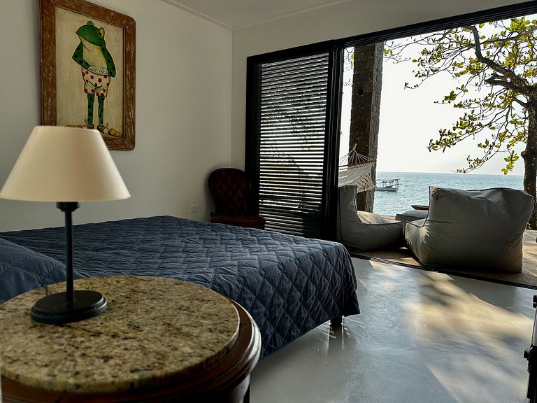 Casa à beira-mar, na Praia da Armação