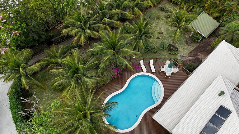 Refúgio, vista mar, piscina e churrasqueira