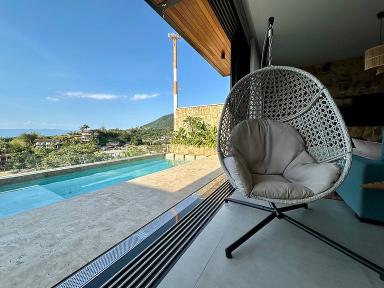 Rooftop com jacuzzi, piscina aquecida a 100m praia