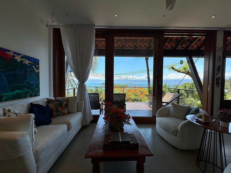 Conforto, píer, piscina e churrasqueira