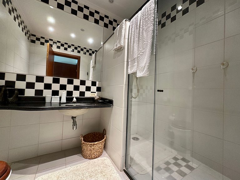 Piscina, jacuzzi, churrasqueira, próxima V. Salga
