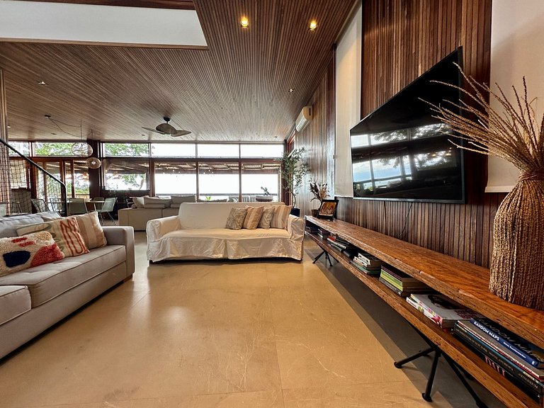 Casa em condomínio, piscina aquecida, sauna, vista