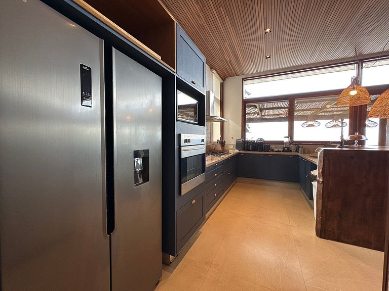 Casa em condomínio, piscina aquecida, sauna, vista