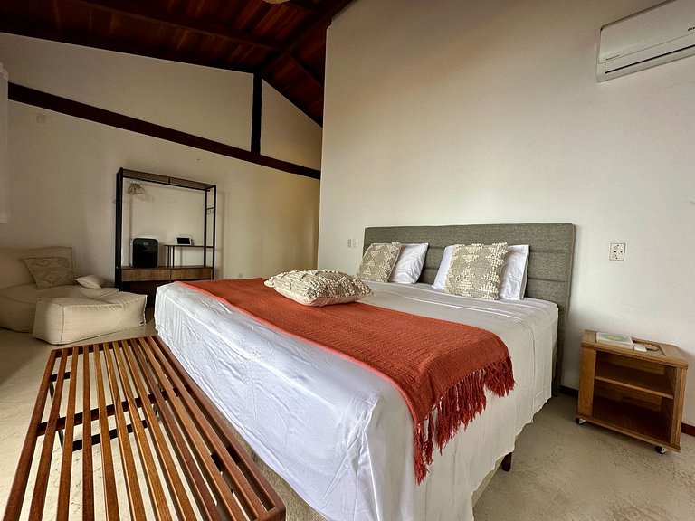 Casa em condomínio, piscina aquecida, sauna, vista