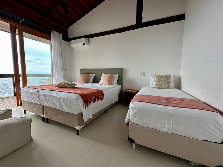 Casa em condomínio, piscina aquecida, sauna, vista