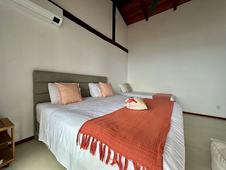 Casa em condomínio, piscina aquecida, sauna, vista