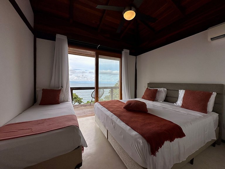 Casa em condomínio, piscina aquecida, sauna, vista